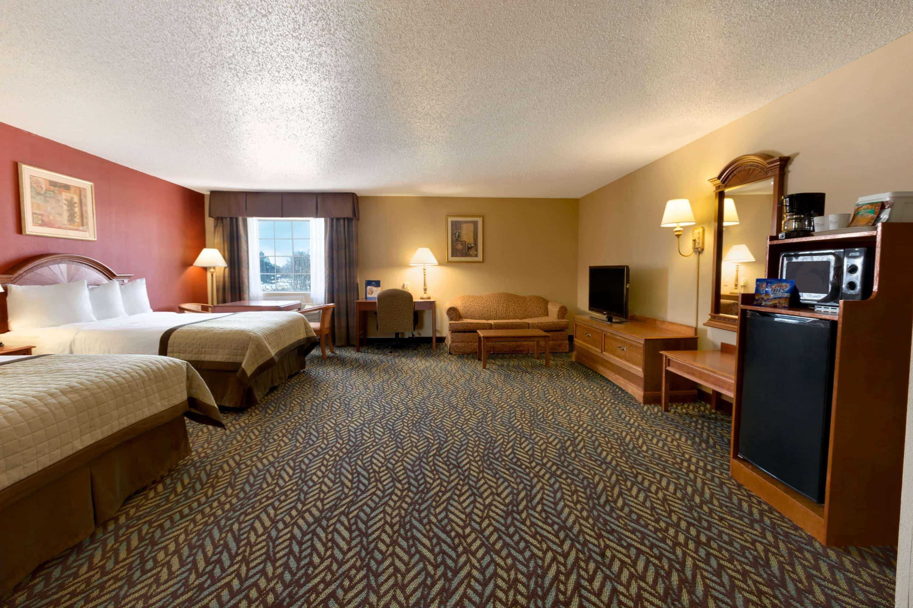 Baymont By Wyndham Airport Hotel
