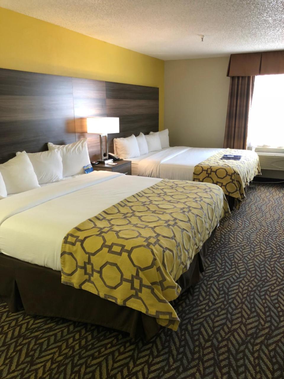 Hotel Baymont By Wyndham Airport 3*