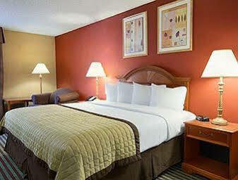 Baymont By Wyndham Airport Oklahoma City